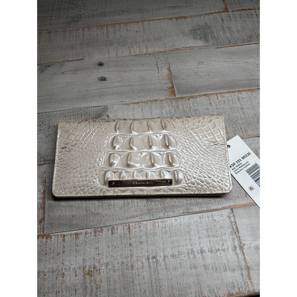 Brahmin Melbourne Ady wallet NWT Linen Melbourne Pearl White